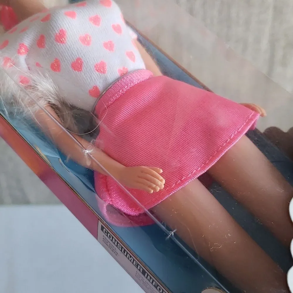 Vintage 1995 Mattel Pretty Hearts Barbie New in Original Sealed Box
